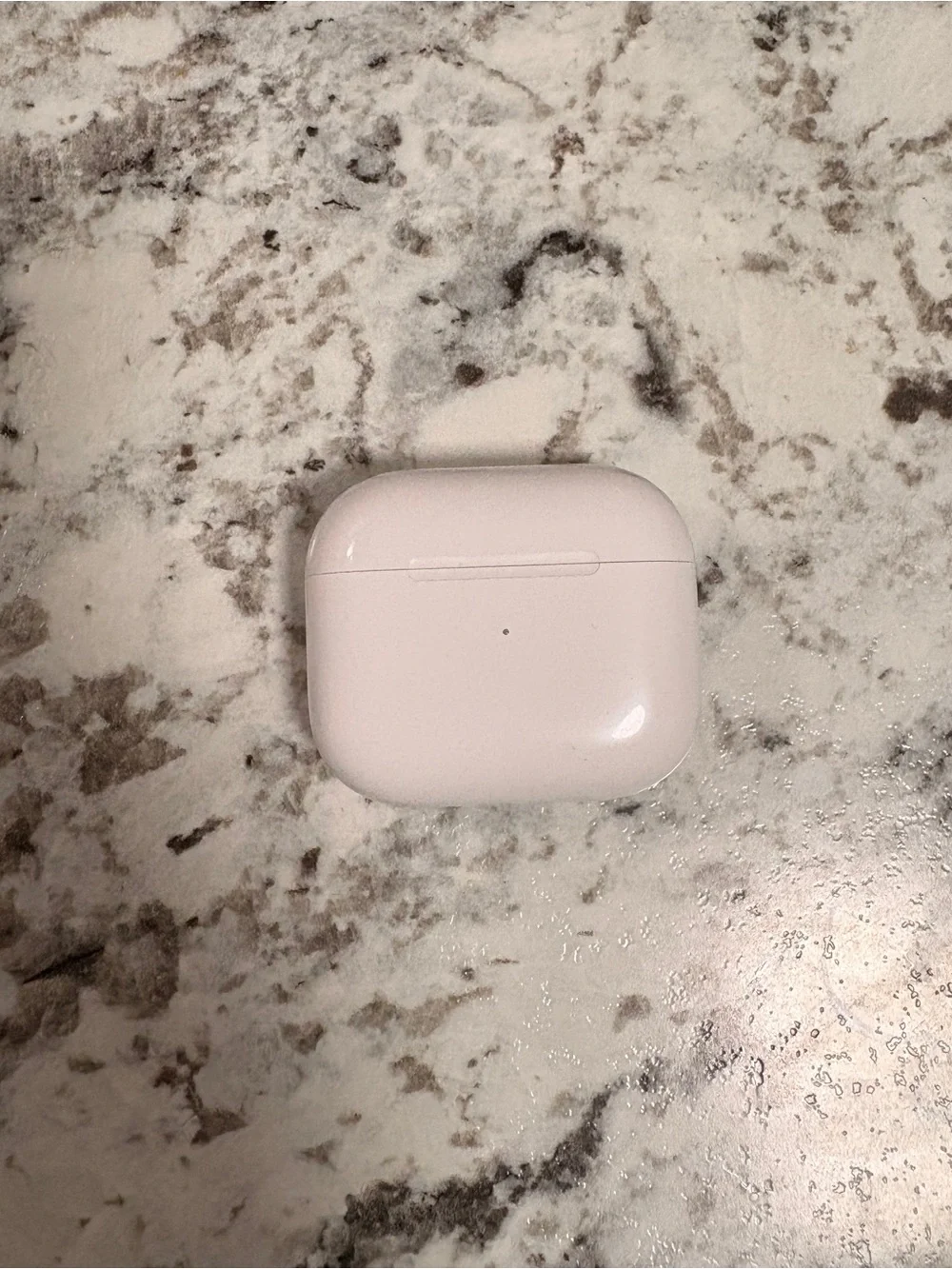 Apple AirPods Pro Compact True Wireless Earbuds in White